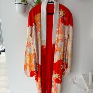 Silk Vintage Red & Cream Floral Kimono Robe